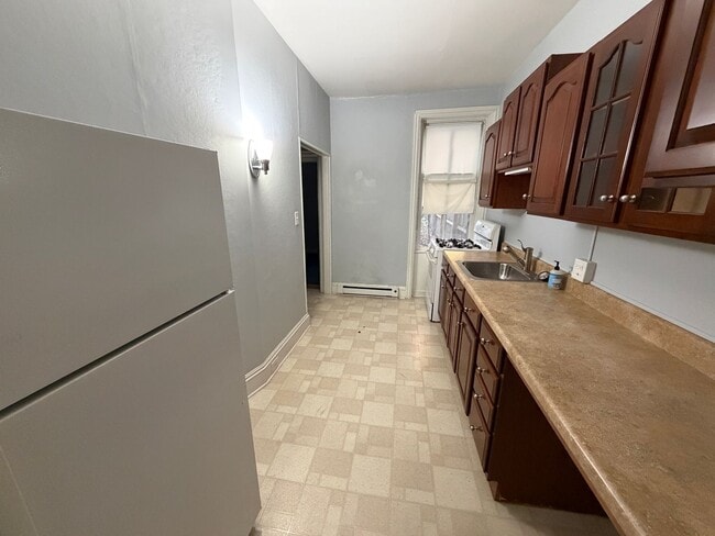 Building Photo - 49 S Bedford St