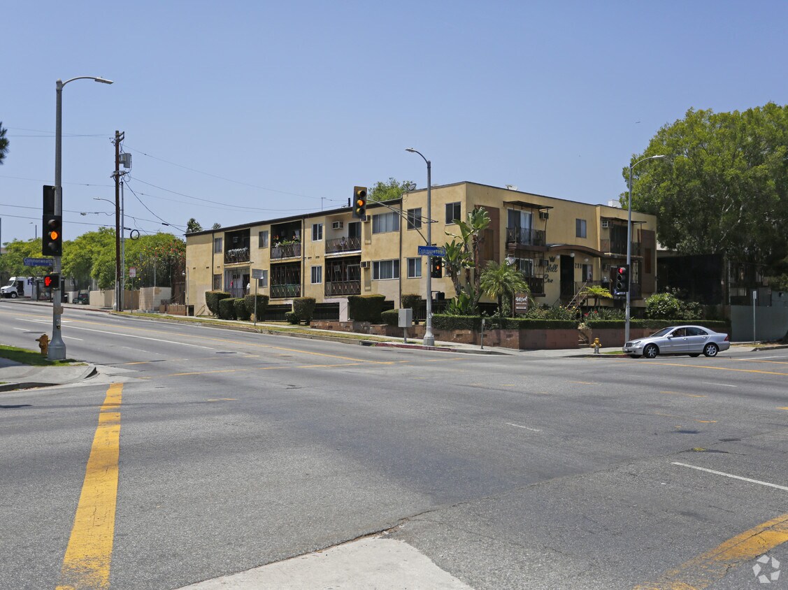 131 Apartments for Rent in Hancock Park, CA Westside Rentals