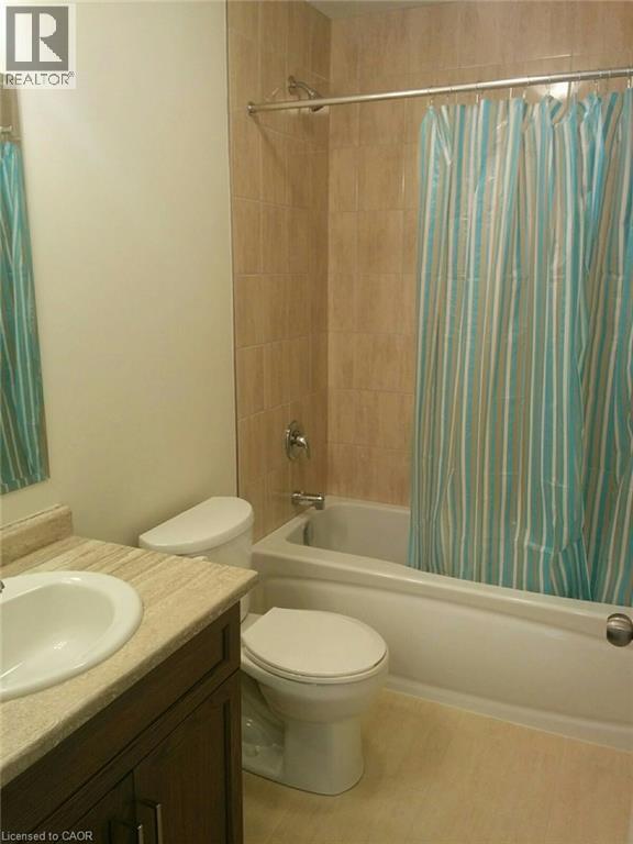 Photo du bâtiment - 326 Old Huron Rd