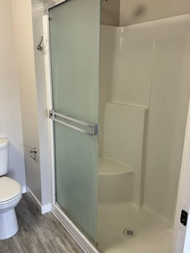 Building Photo - Whether you just want the extra room or need it for your family, our townhomes are calling!!