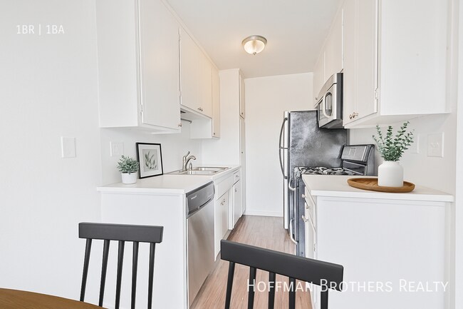 Building Photo - 3111 4th St