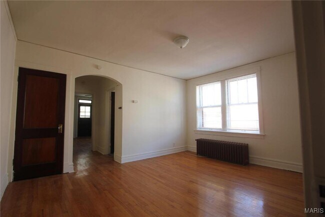 Building Photo - 5424 Rhodes Ave