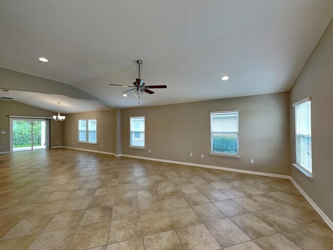 Building Photo - 375 Samara Lakes Pkwy