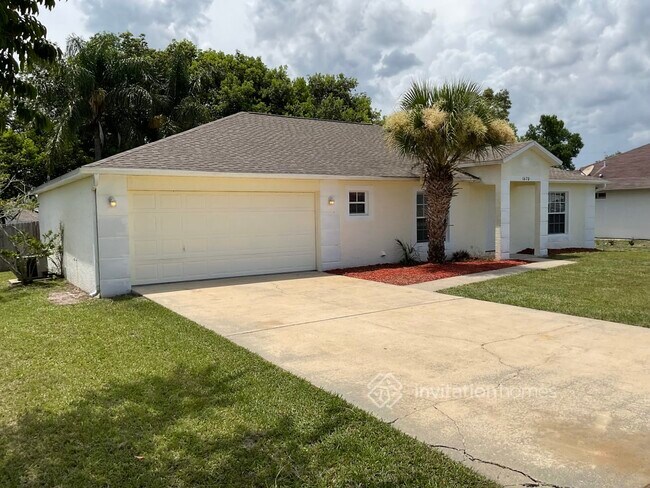 Building Photo - 1670 E Apache Cir