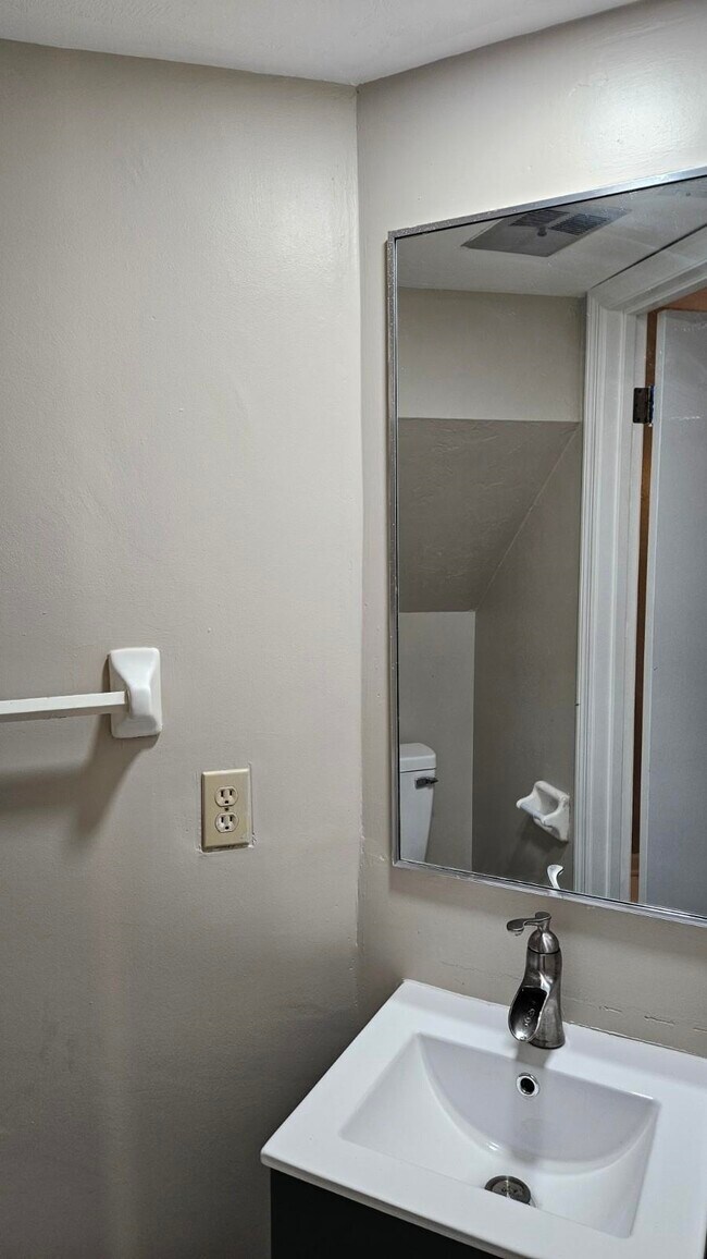 Foto del edificio - 1998 Nicklaus Dr