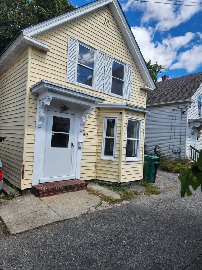 Foto del edificio - 39 W L St