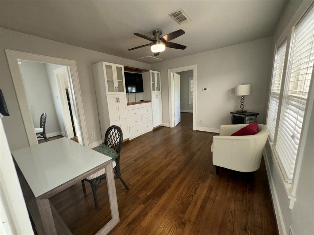 Foto principal - 4511 Dunlavy St