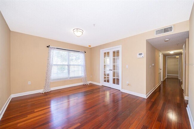 Building Photo - 2065 Dixie Belle Dr