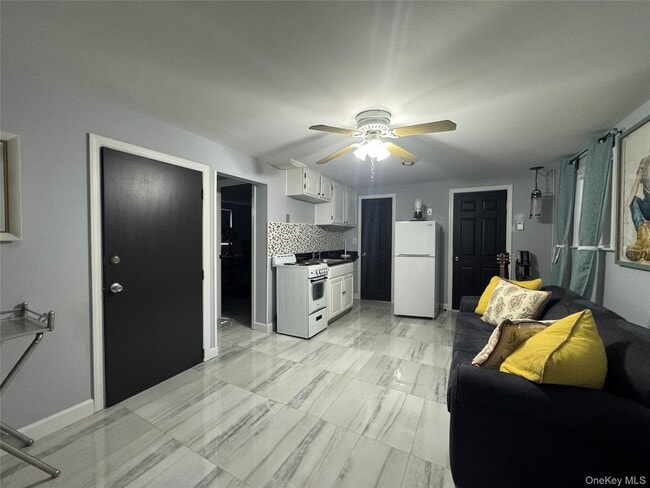 Building Photo - 6A James St