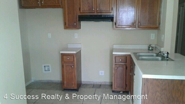 Foto del edificio - 3 br, 2 bath House - 4238 Wagon Trail