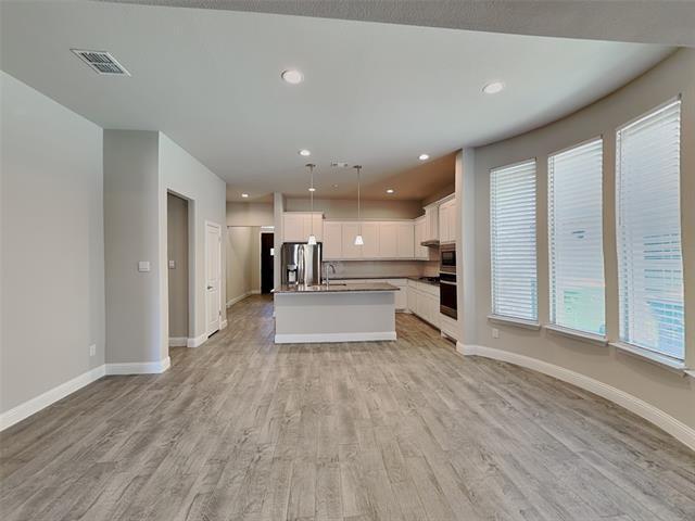 Building Photo - 2004 Windsor Dr