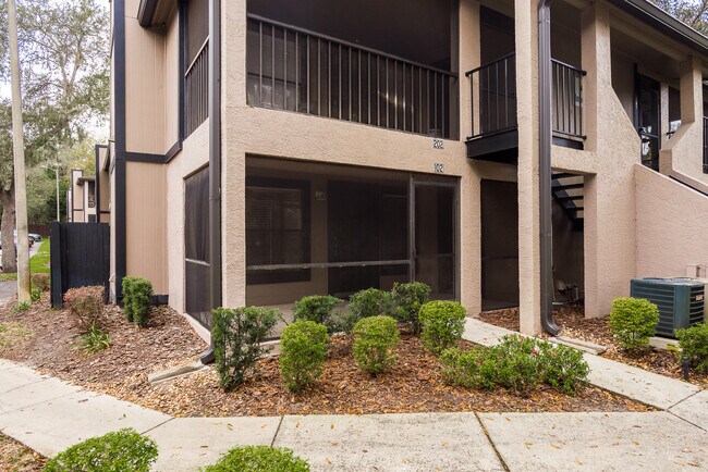 Building Photo - 14733 Norwood Oaks Dr