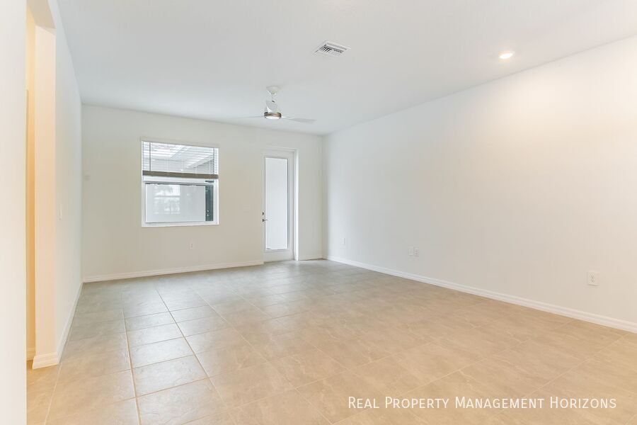 Photo - 1929 Transom Lane-
