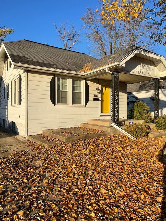 Foto del edificio - Charming, Centrally Located 2 Bed / 1.5 Bath