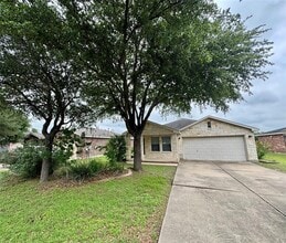 Building Photo - 111 Salado Dr