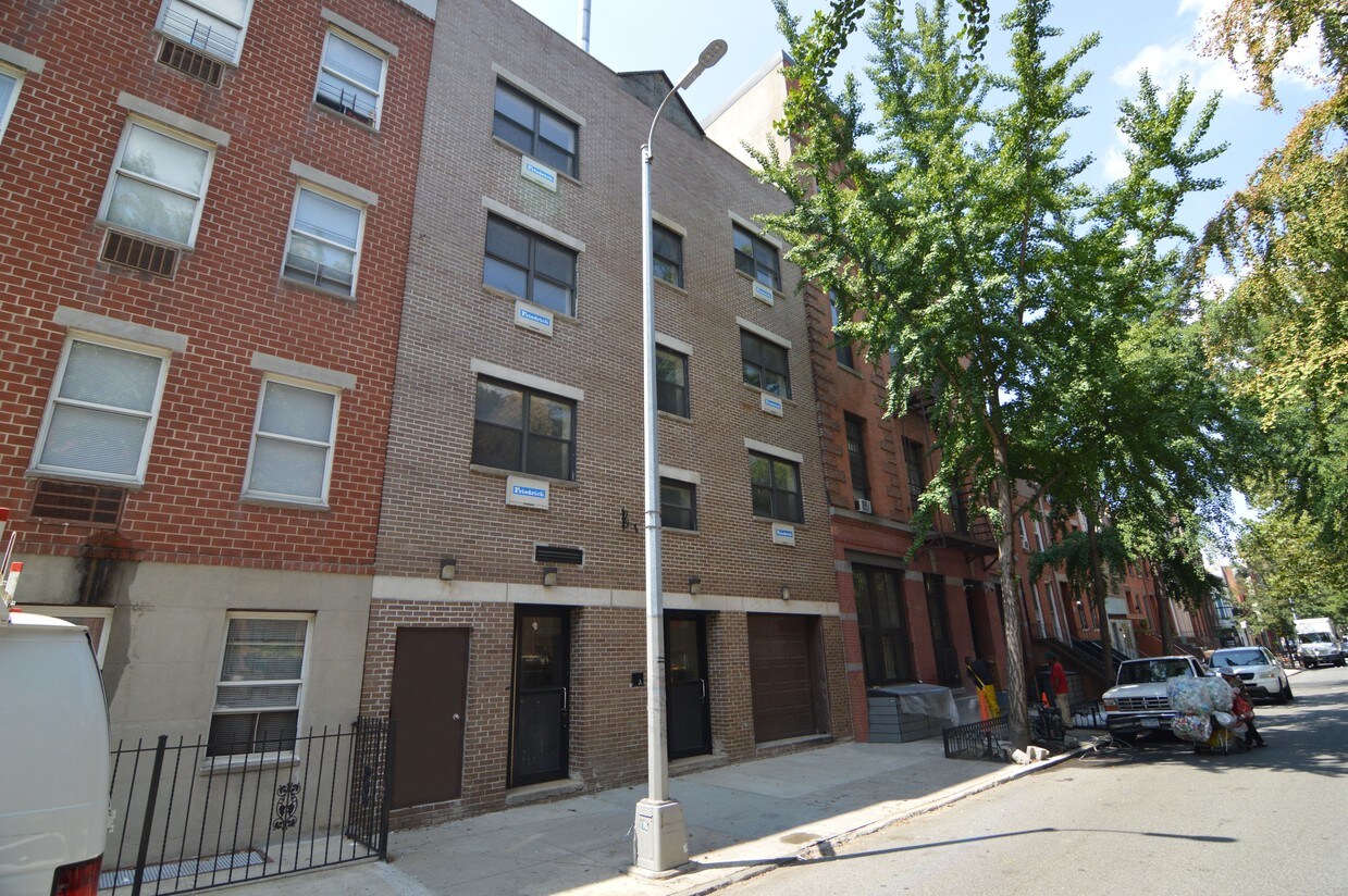 Primary Photo - 36 Saint Felix St
