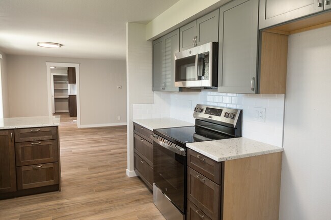 Building Photo - 1366 Arata Way