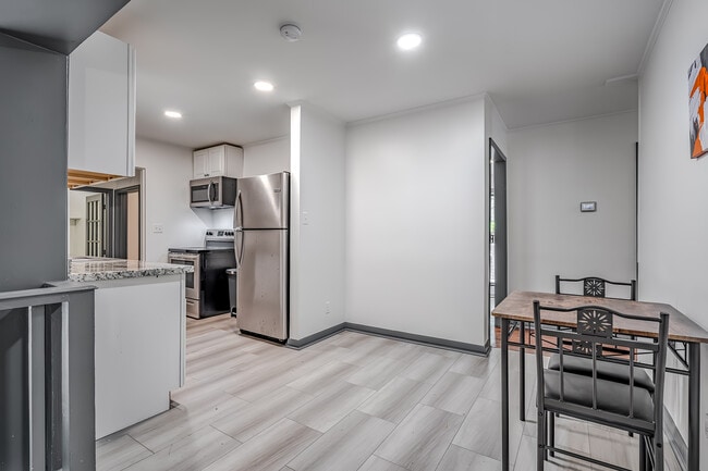 Photo - 2255 Rhinehill Rd SE Apartment