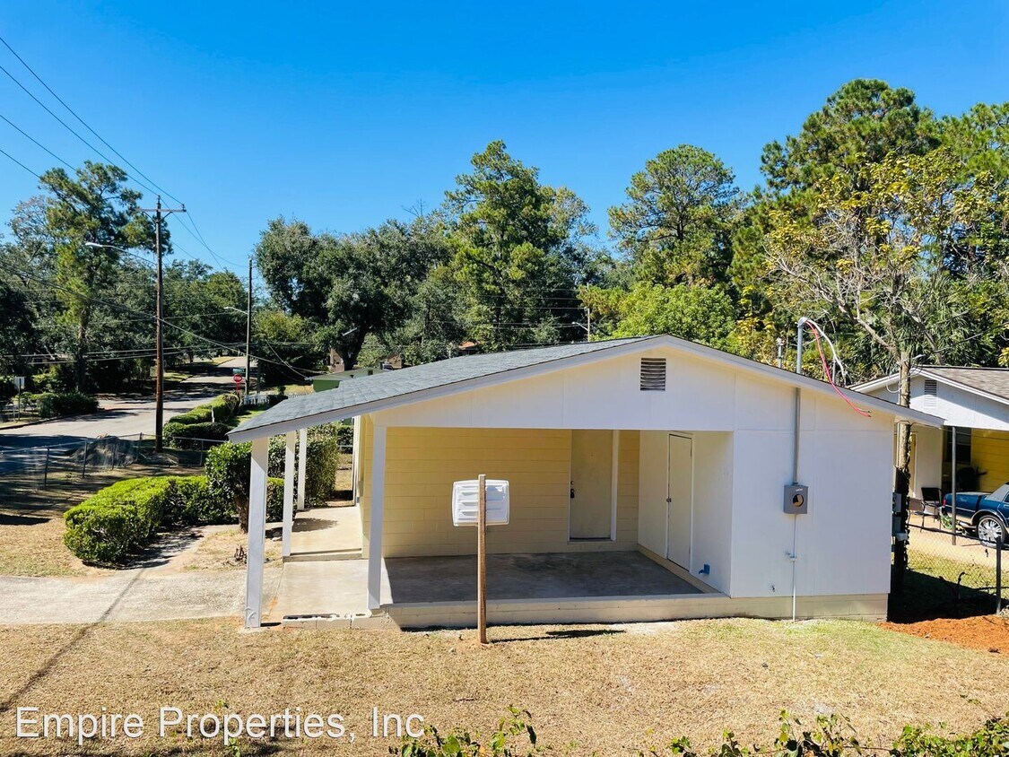 Building Photo - 3 br, 1.5 bath House - 1100 Joe Louis Street