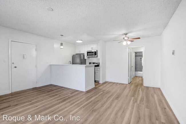 Building Photo - 1 br, 1 bath Apartment - 230 Pacific Stree...