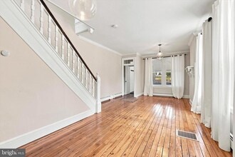 Building Photo - 1810 Mt Salem Ln