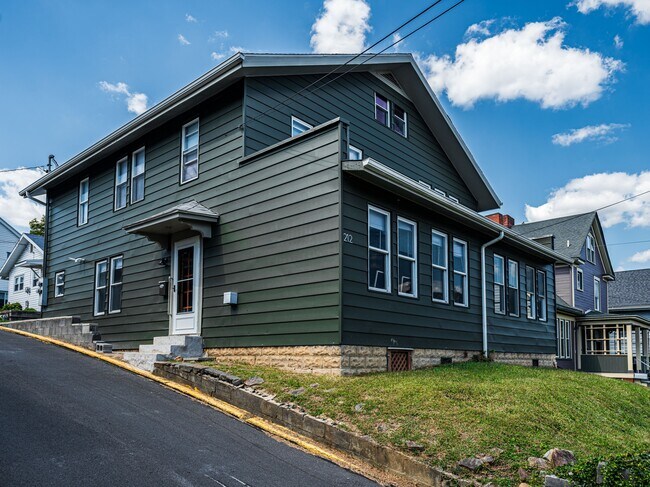 Foto del edificio - 212 Dewey St