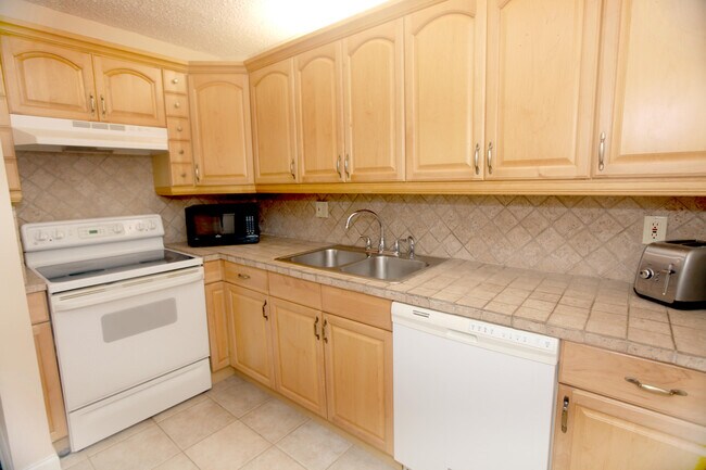 Foto del edificio - 632 NW 13th St