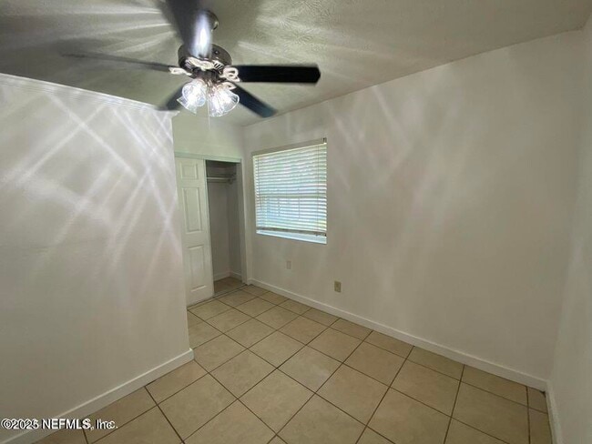 Building Photo - 3043 Belden St