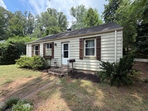 Building Photo - 1627 Mason Ln