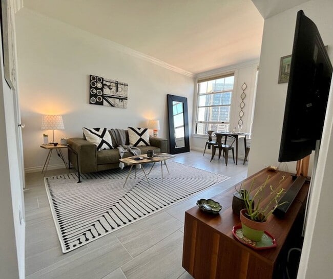 Building Photo - The Historic Elegance Meets Downtown Living @ El Cortez 1BR/1BA w/ parking