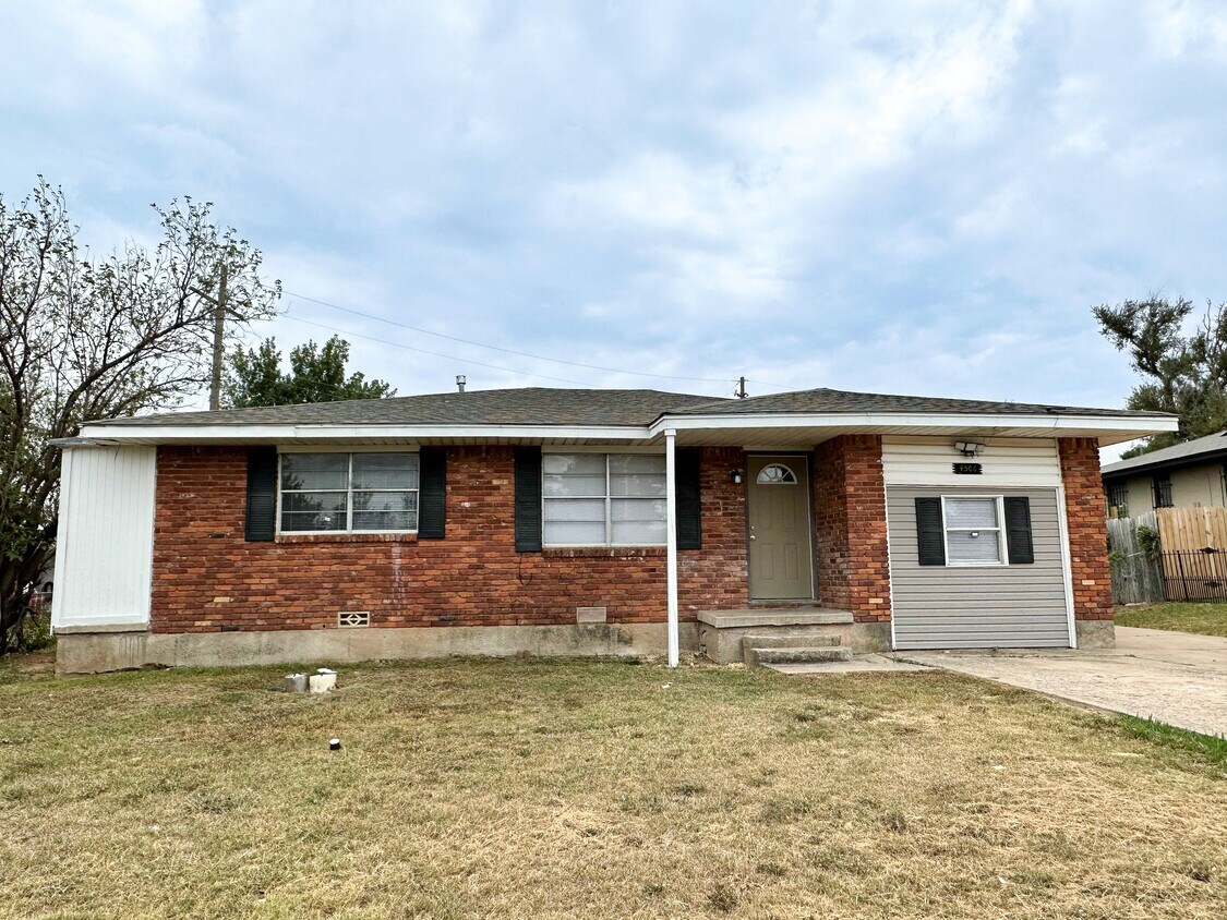4506 NW Santa Fe Ave, Lawton, OK 73505 - House Rental in Lawton, OK ...
