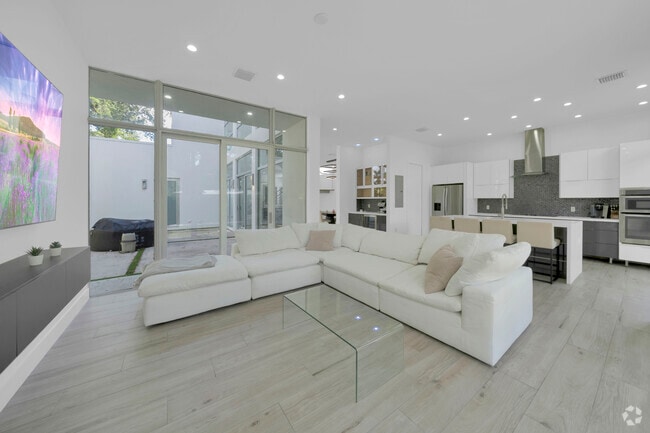 Building Photo - 5720 Coral Way