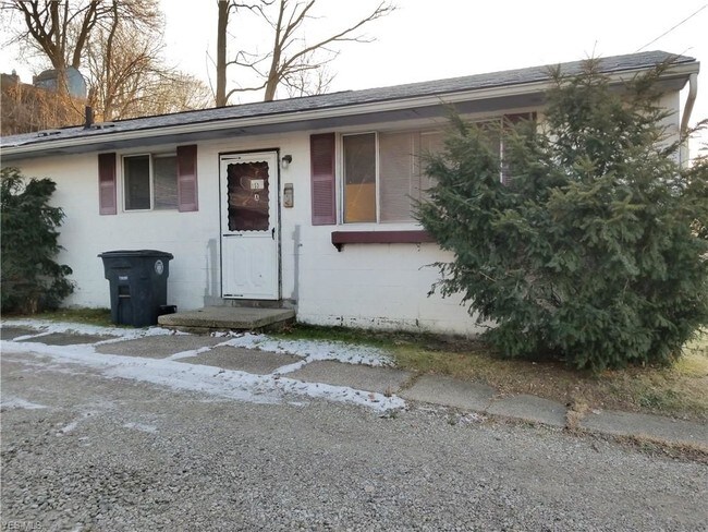 Building Photo - 153 Cuyahoga St