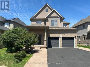 Building Photo - 106 Coopershawk St