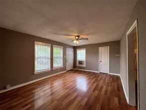 Building Photo - 4623 Perry St