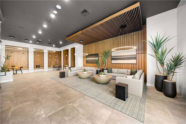 Building Photo - 1301 Rivington