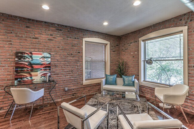 Foto del edificio - 3001 Harney St