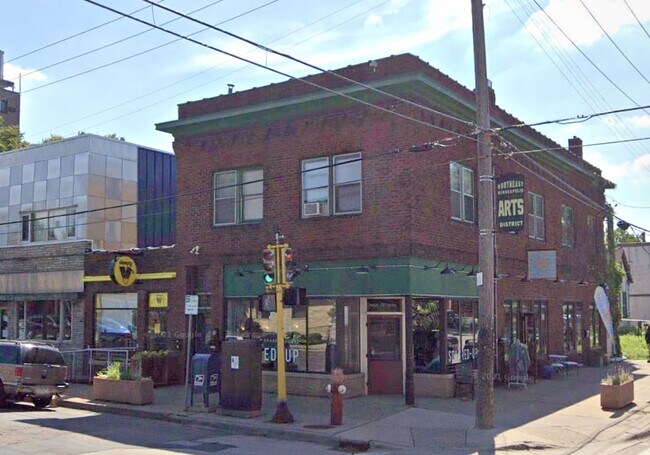 2nd Floor Apartment - 1228 2nd Street NE