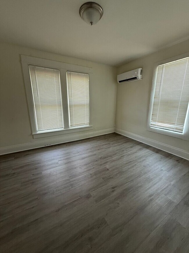 Foto del edificio - Beautiful 1 bedroom apartment in the desir...