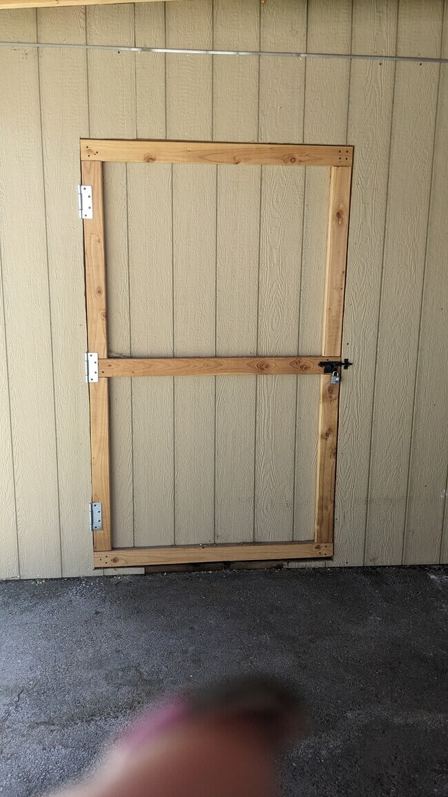Building Photo - 1630 Manzanita St