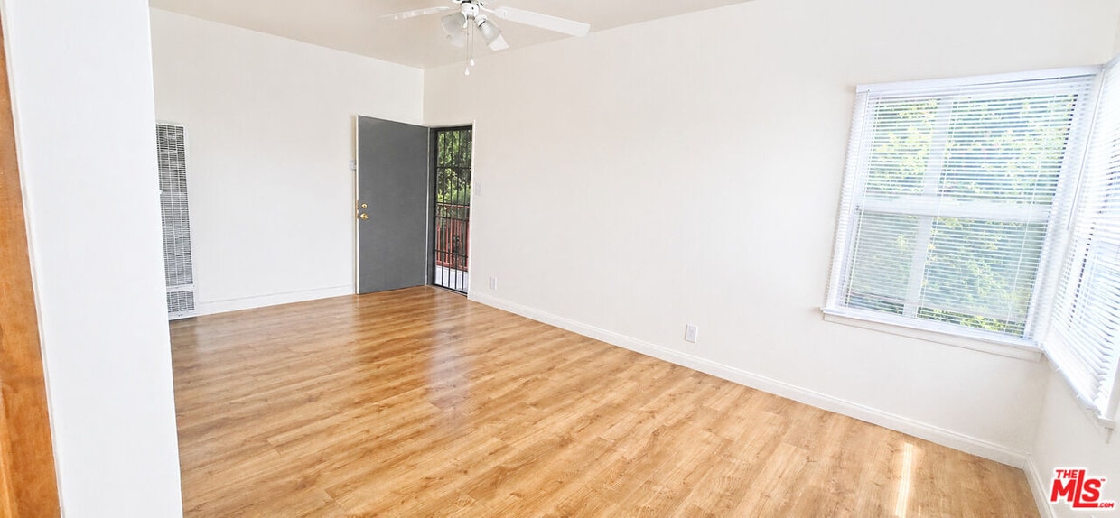 Building Photo - 1351 Cochran Ave