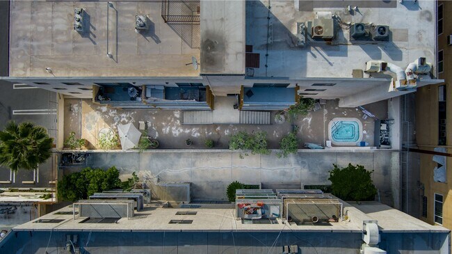 Foto del edificio - Vista Luxury Investments, LLC