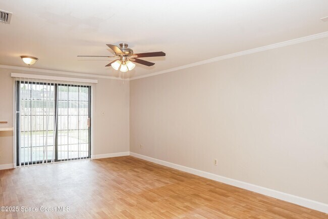 Foto del edificio - 1159 Heather Glen Cir