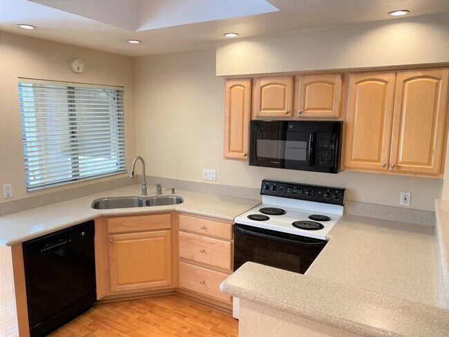 Foto del edificio - 101 N 7th St Unit 173, Phoenix, AZ 85034