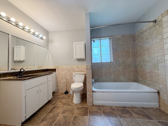 Foto del edificio - 6079 FM 1753