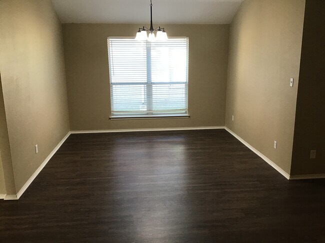 Building Photo - 216 Odell Street