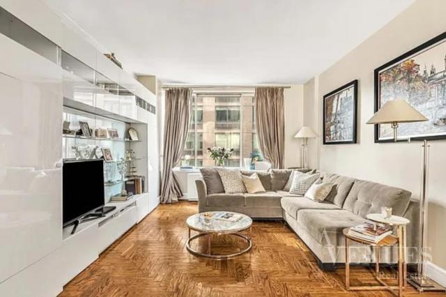 Foto principal - 2 bedroom in New York NY 10023