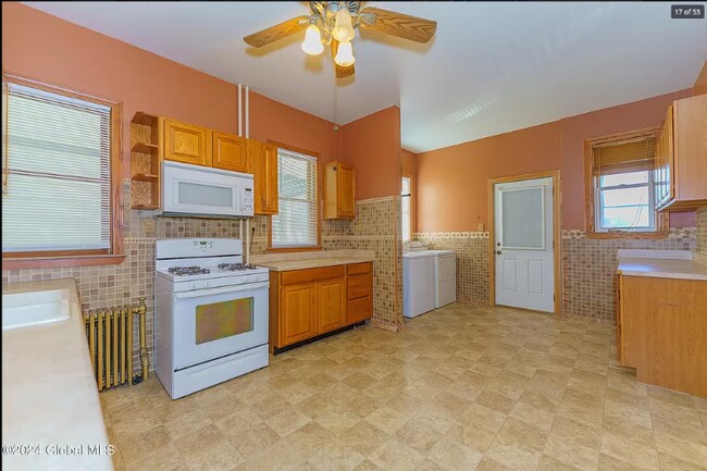 Foto del edificio - 460 Hamilton St