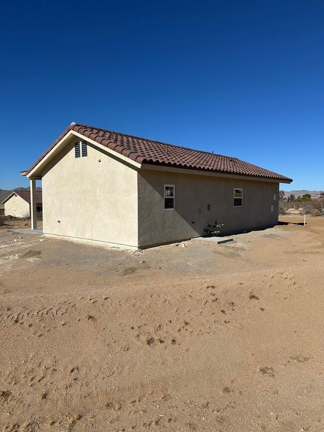 Building Photo - BRAND NEW PREMIUM APPLE VALLEY HOME