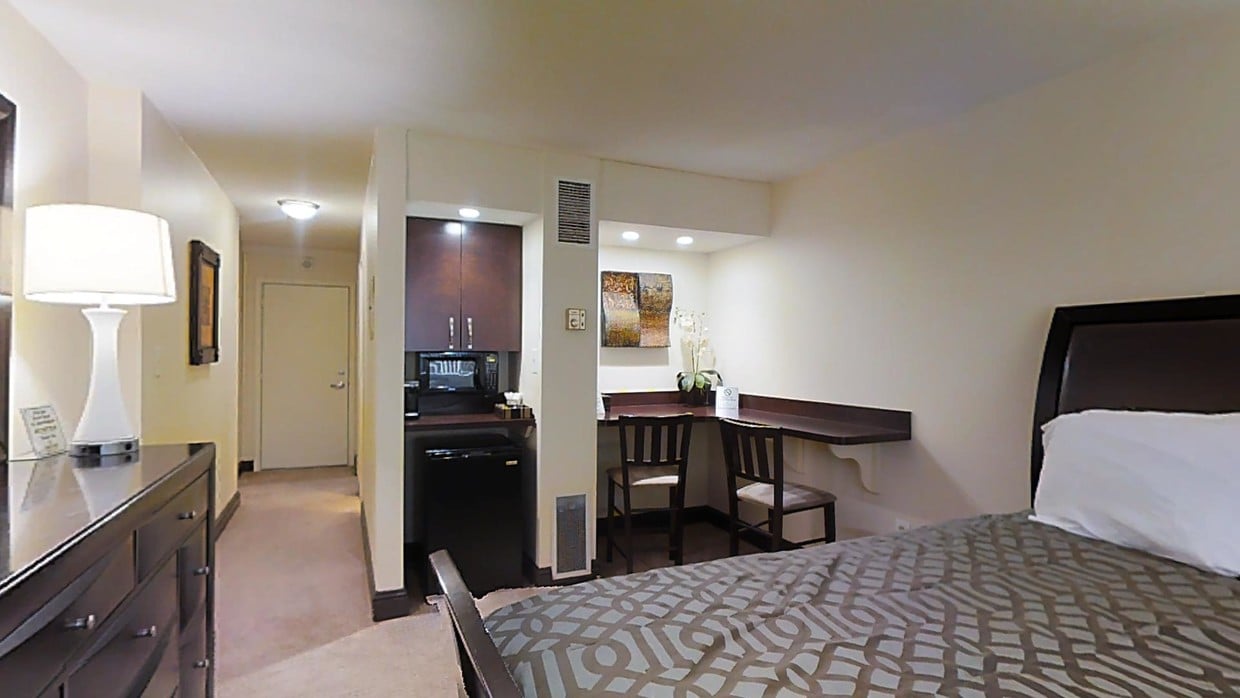 Photo - The Apartments at Charles Plaza